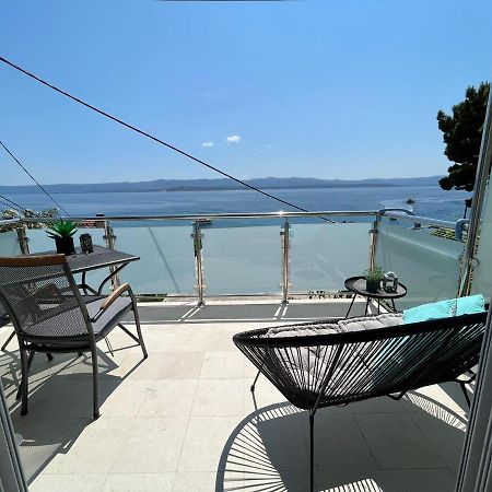 Apartment Merlin Bol Bagian luar foto